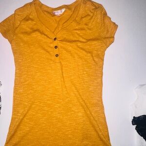 No Boundaries Yellow Short Sleeve Top